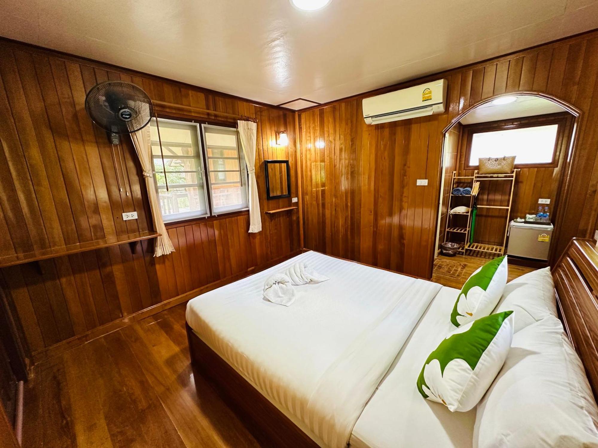 Bann Klong Jao Homestay Ko Kut Экстерьер фото